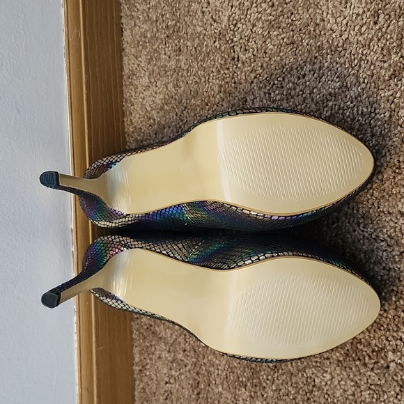 Multicolored Stilettos 12 - Picture 5 of 6